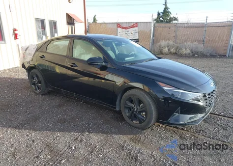 2023 Hyundai Elantra Sel z USA, uszkodzony, nr VIN 5NPLM4AG0PH119085